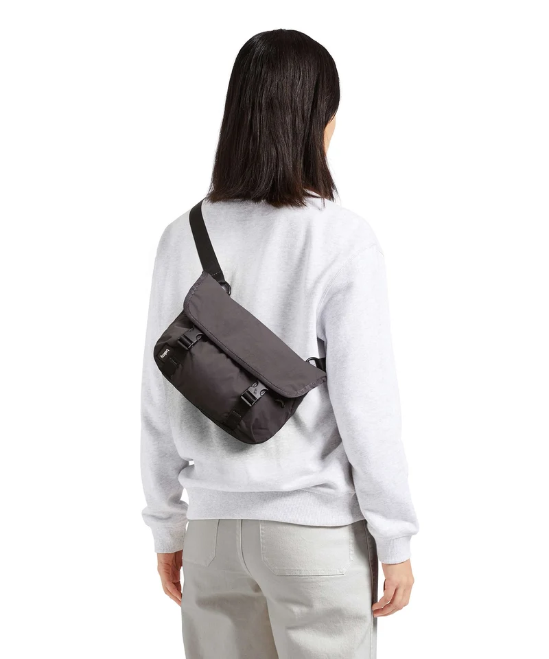 Bellroy Cinch 6 Mini Kuriertasche burgundy