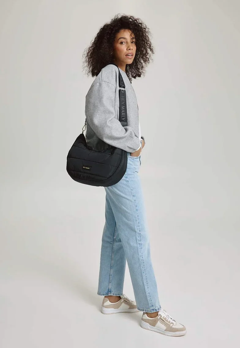 Lifetime Buddy M Black - Crossbody Bag
