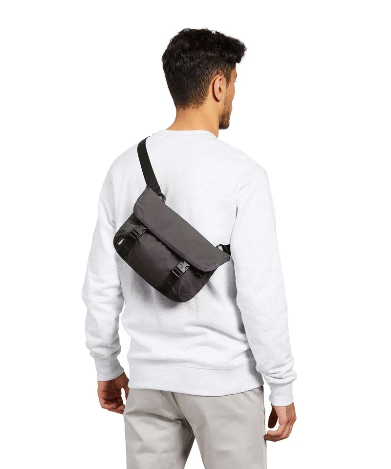 Bellroy Cinch 6 Mini Kuriertasche lilachaze