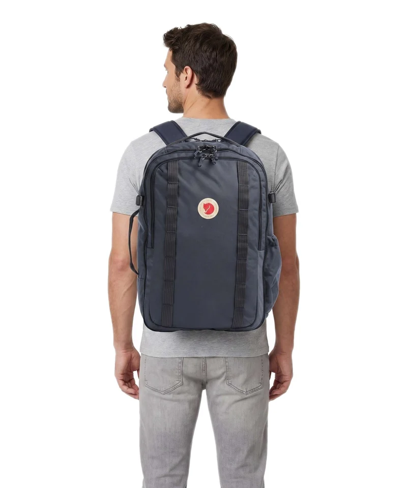 Fjällräven Travel 30 Reiserucksack green