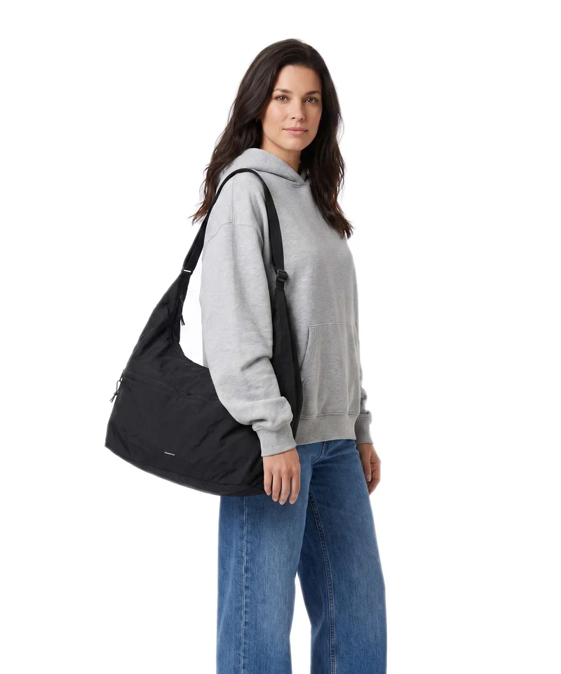 Sandqvist Grid Schultertasche black