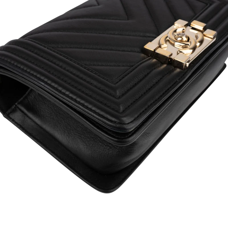 Chanel Chevron Quilted Lambskin Small Boy Single Flap Crossbody Bag