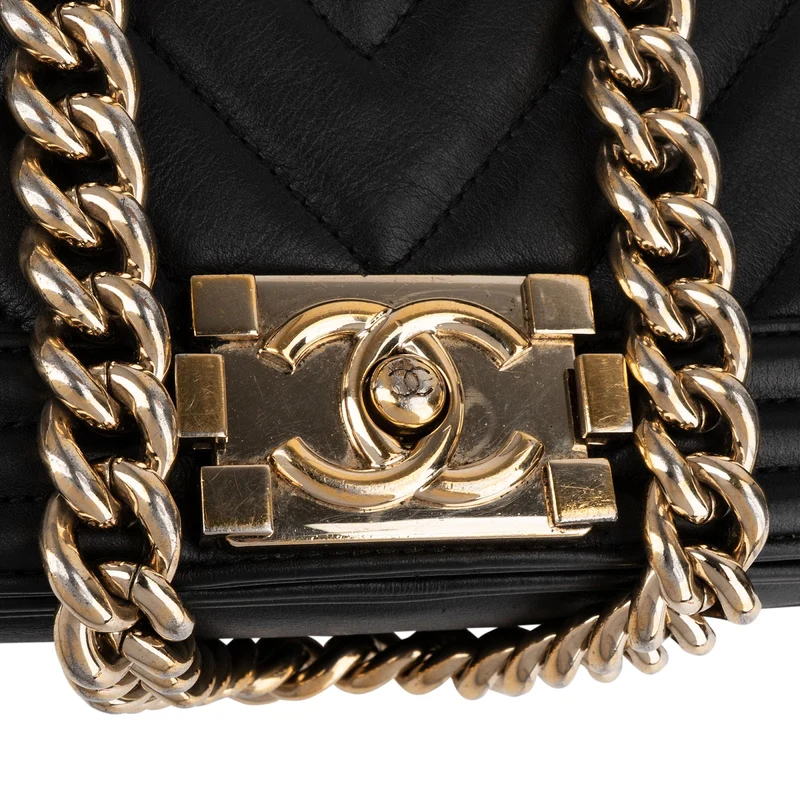 Chanel Chevron Quilted Lambskin Small Boy Single Flap Crossbody Bag
