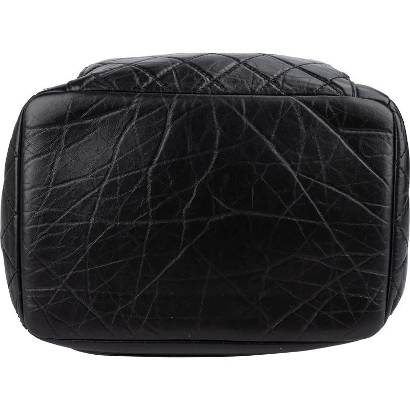 Chanel Quilted Calfskin CC Chain Drawstring Bucket Shoulder Bag