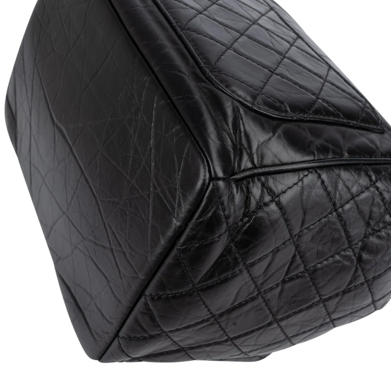 Chanel Quilted Calfskin CC Chain Drawstring Bucket Shoulder Bag