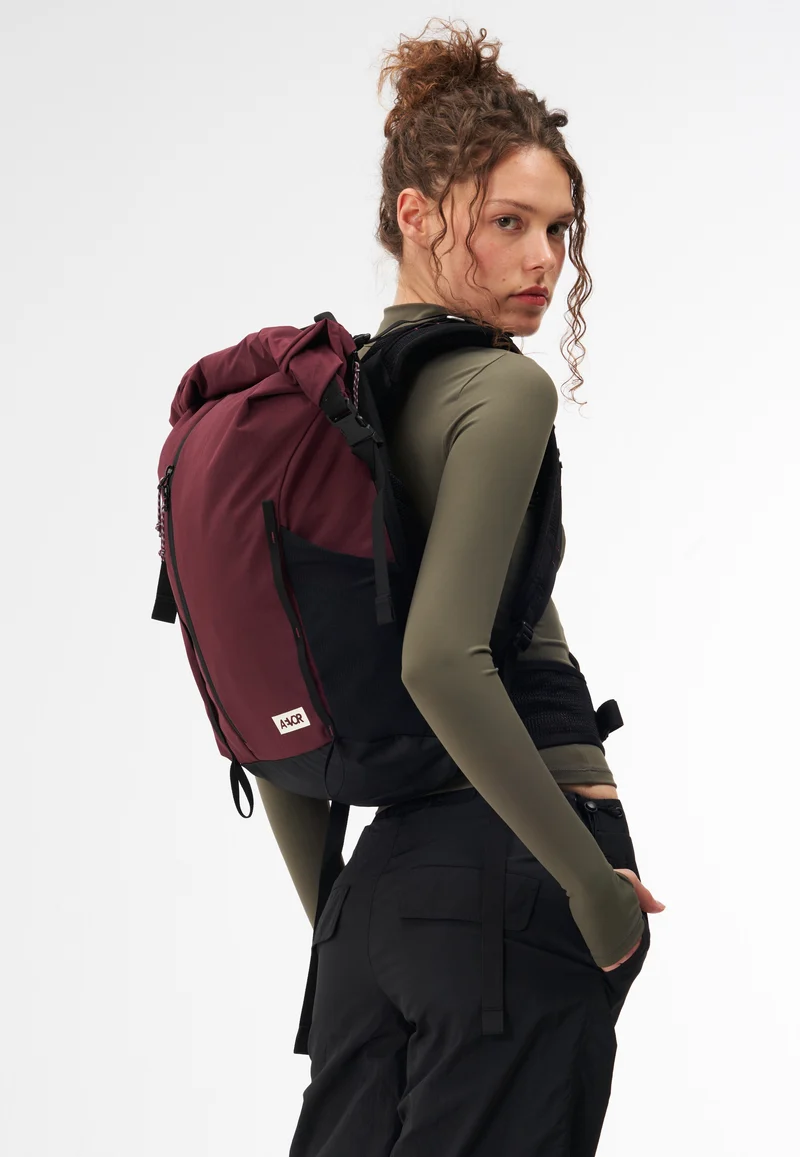 Active Pack Burgundy - Rolltop Rucksack
