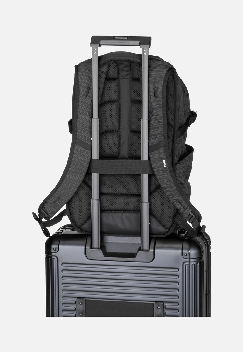 Construct 28L Black - Rucksack