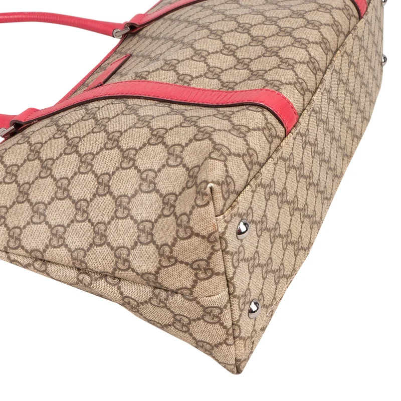 Gucci Monogram GG Supreme Handbag