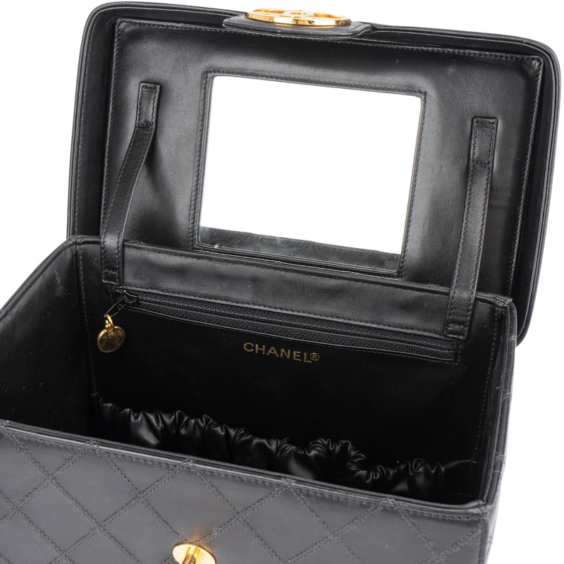 Chanel Jumbo Quilted Lambskin 24K Gold CC Vanity Case Handbag