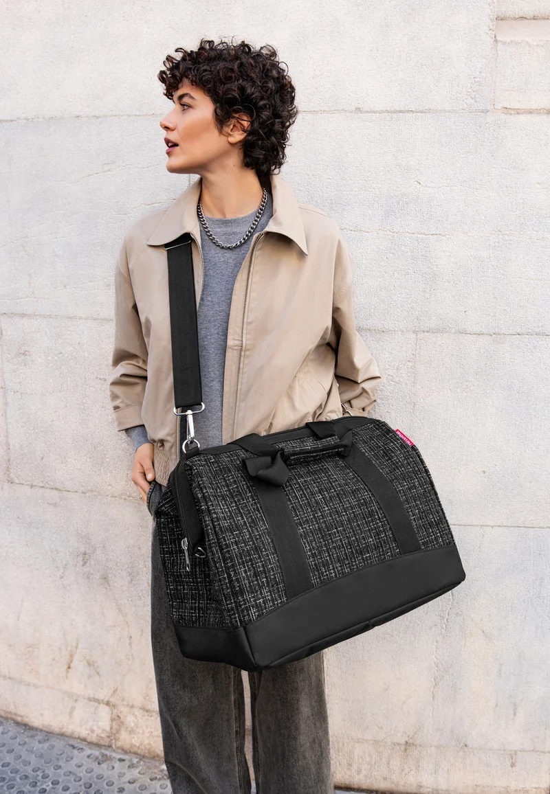 Allrounder L Bouclé Black - Weekender
