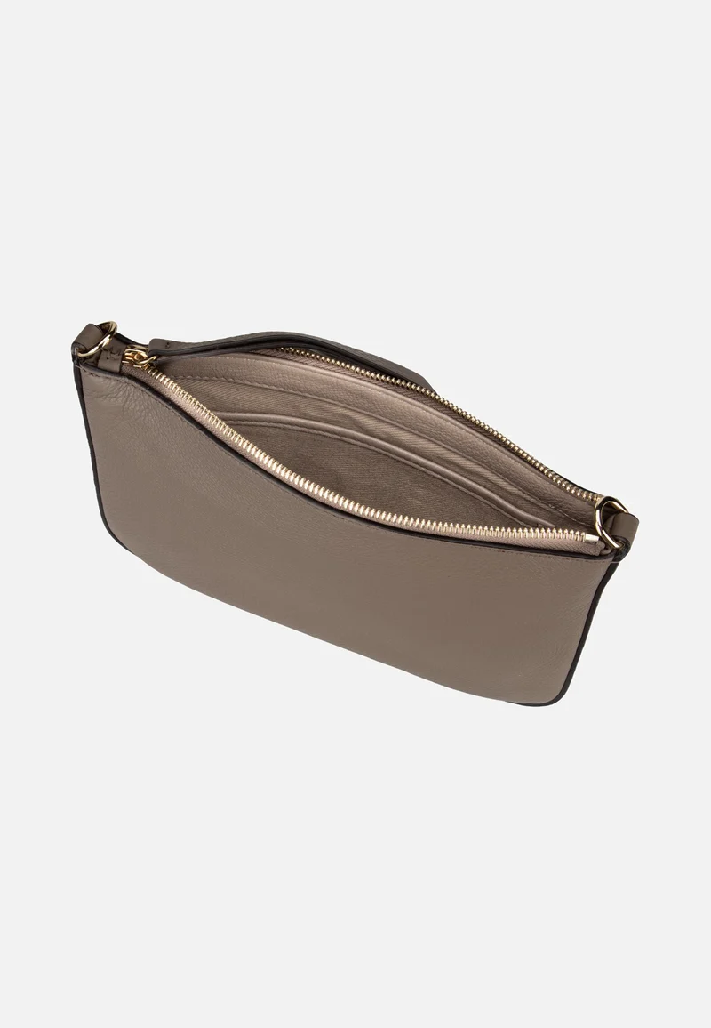Raquel Tope - Crossbody Bag