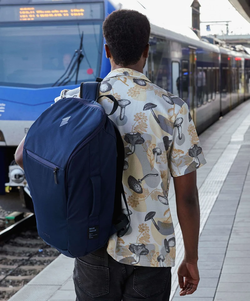 Nitro Nikuro Traveler 32 Reiserucksack nightsky