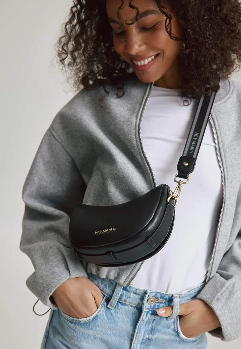 Sporty Sister Black - Crossbody Bag