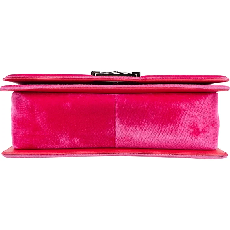 ChanelQuilted Velvet Medium Boy Single Crossbody Bag