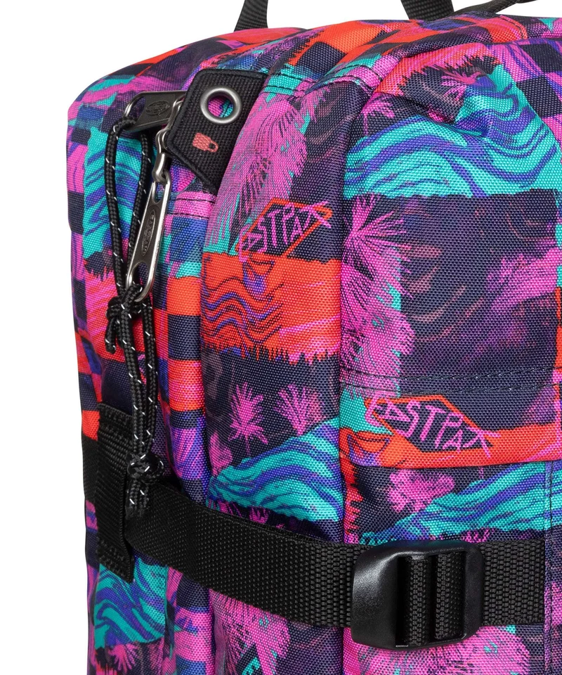 Eastpak Travelpack Reiserucksack retro surf funk