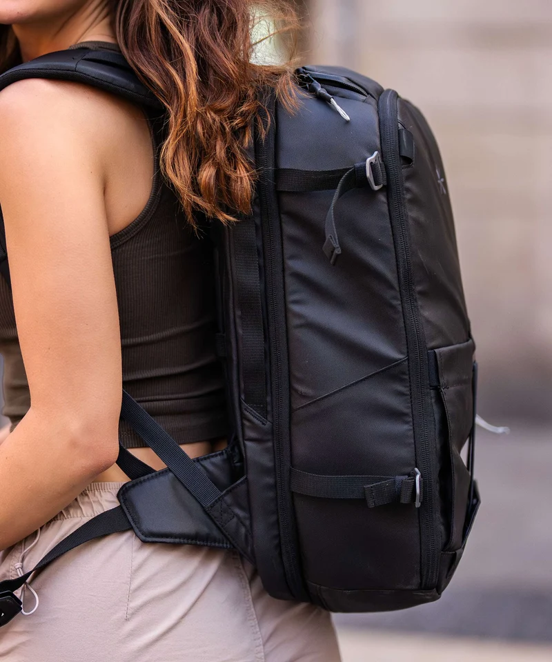 Tropicfeel Hive Reiserucksack core black