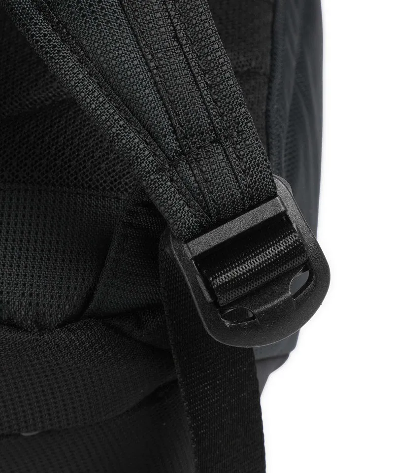 Piquadro S137 Rucksack black