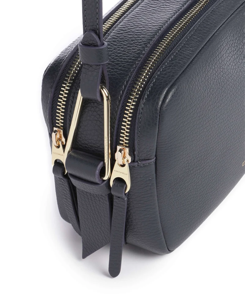 Coccinelle Malory Umhängetasche midnight blue