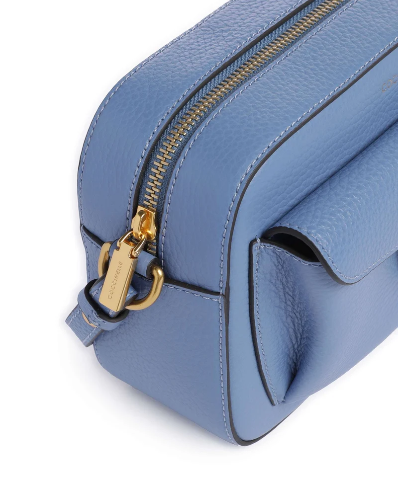 Coccinelle Beat Soft Umhängetasche azul