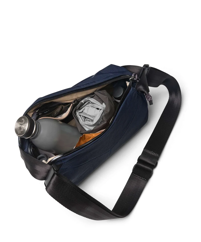 Bellroy Venture 6 Slingbag night sky