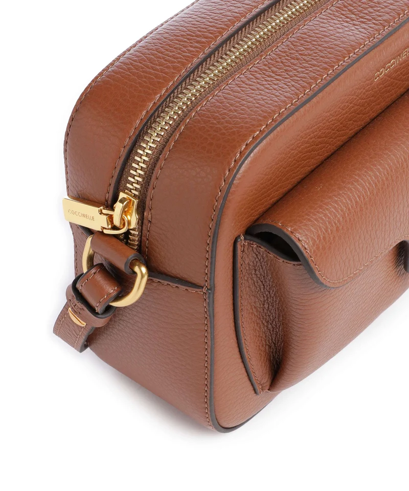 Coccinelle Beat Soft Umhängetasche cognac