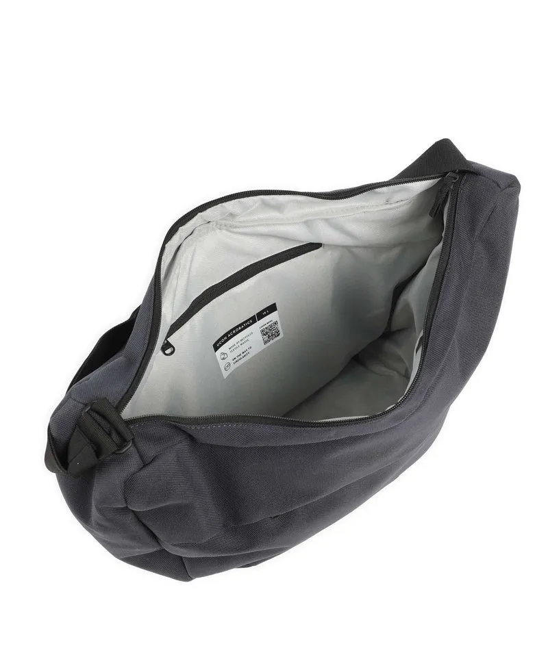 Ucon Acrobatics Original Adam Medium Weekender dark navy