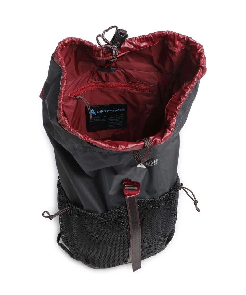Klättermusen Fjörm 18 Trekkingrucksack raven