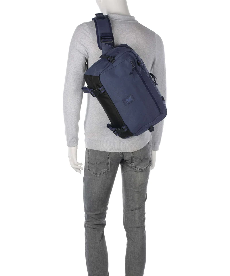 Chrome Kadet Max Slingbag indigo
