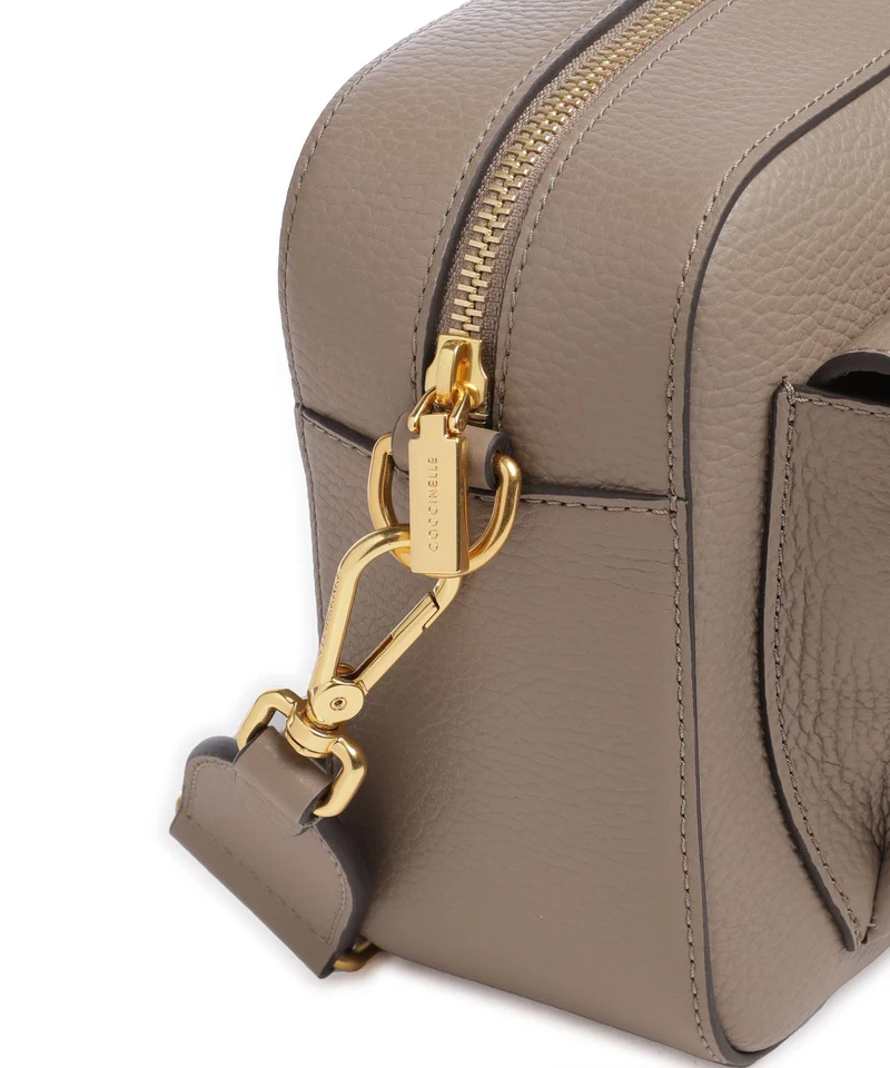Coccinelle Beat Umhängetasche warm taupe