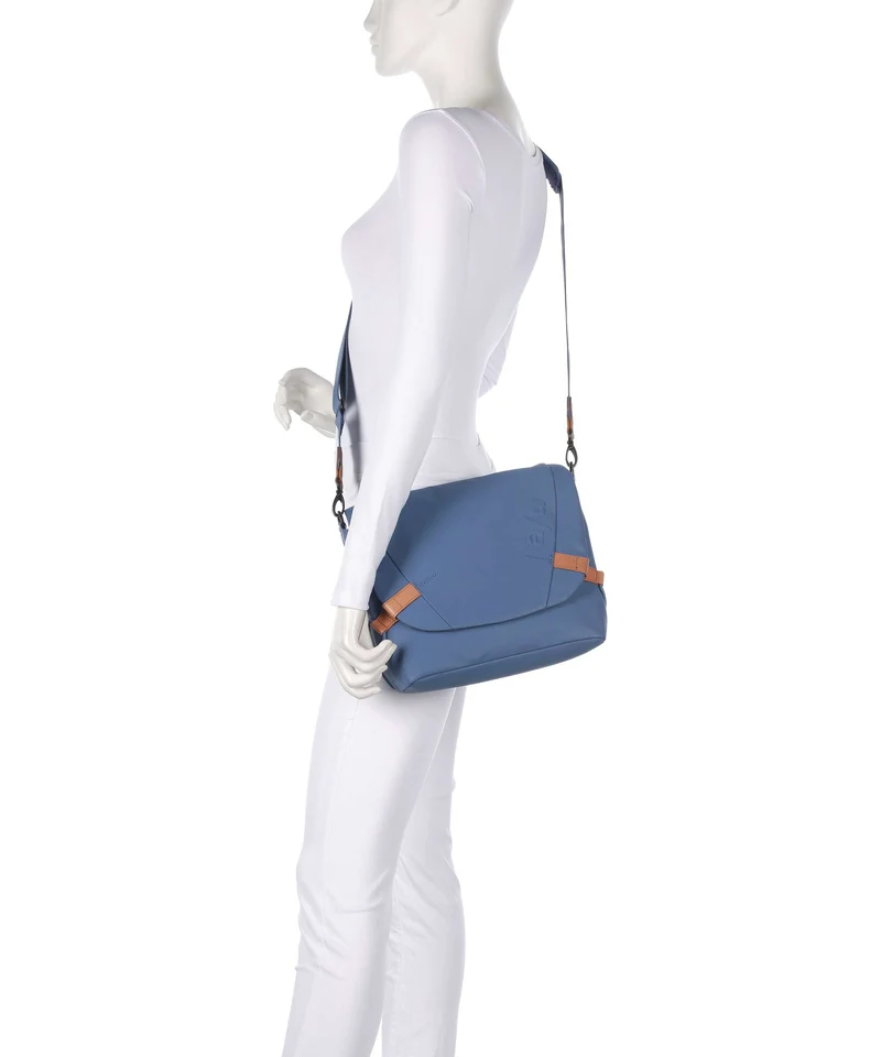 Aunts & Uncles Japan Sendai Kuriertasche blue jeans