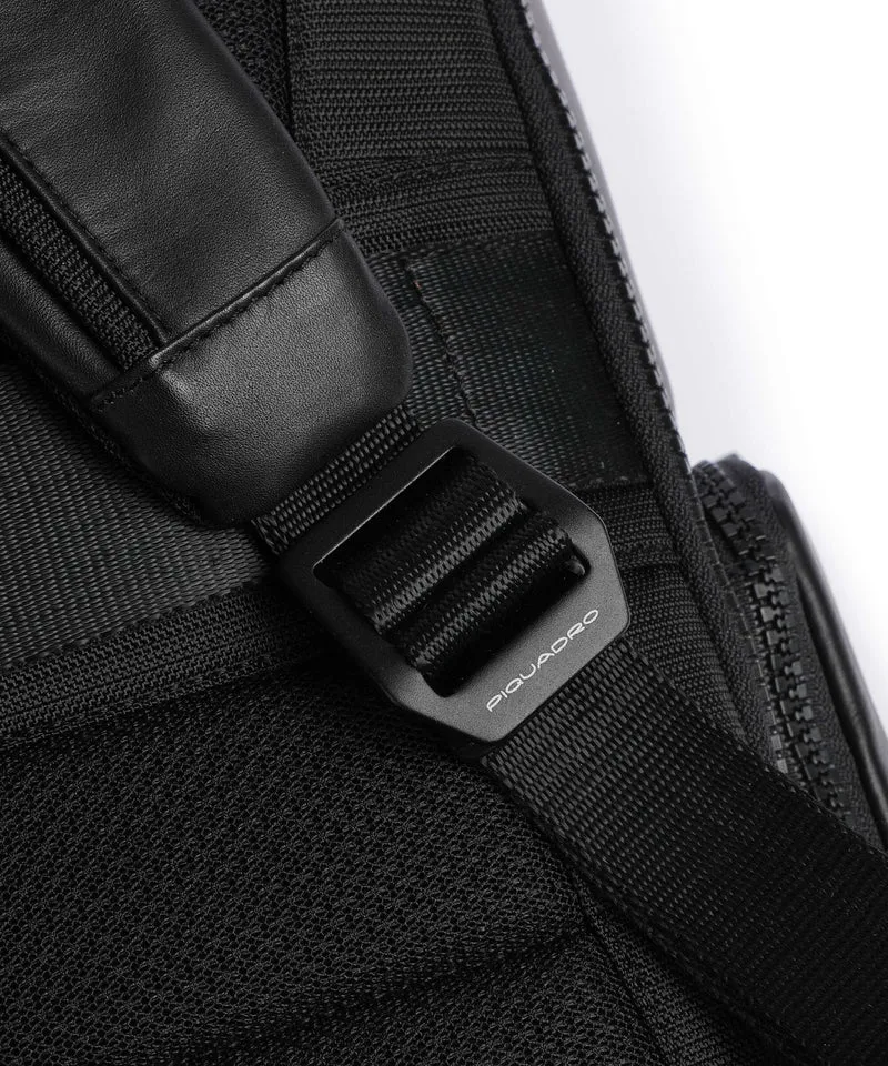 Piquadro Liko Reiserucksack nero