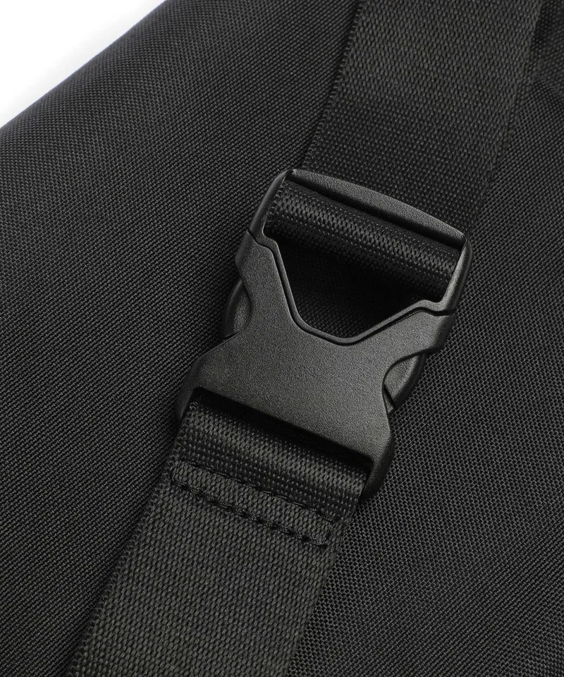 Côte&Ciel Isarau S Slingbag black