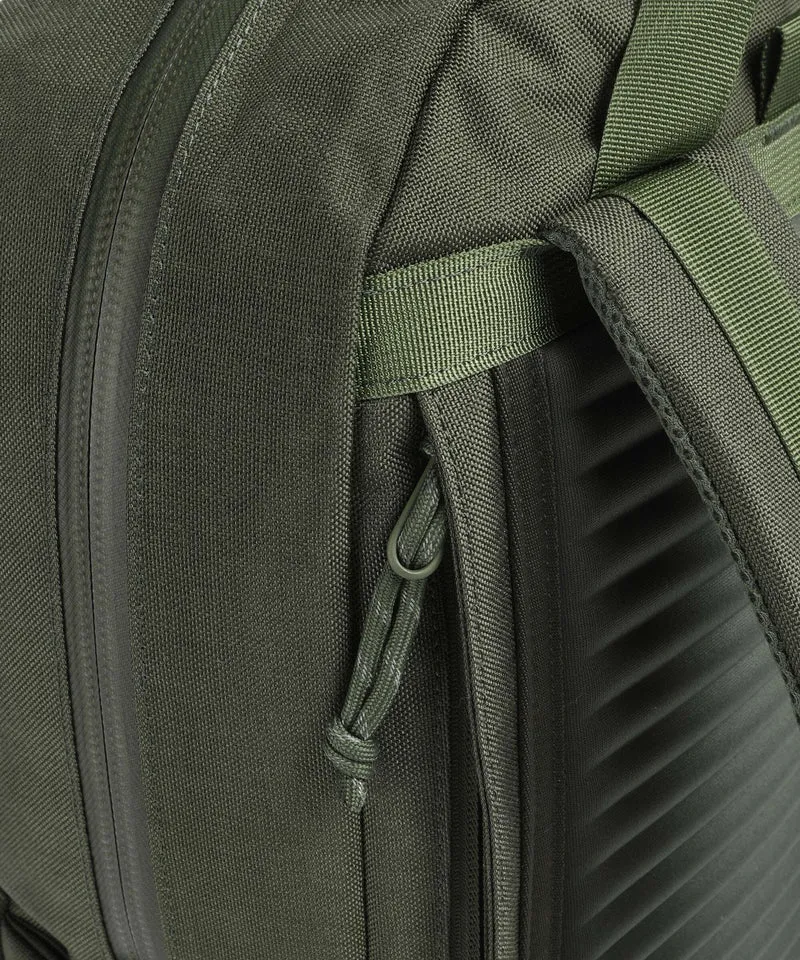 Topo Designs Tech Rucksack olive