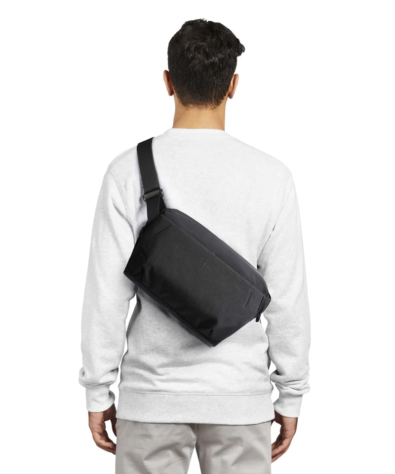Bellroy Venture 9 Slingbag black